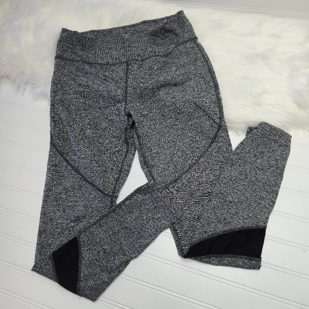 Garage Women's Size Medium Gray Black Active Leggings with Mesh Under Knees